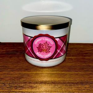 Bath & Body Works Vermont’s Sweetest Maple Candy 3-wick candle